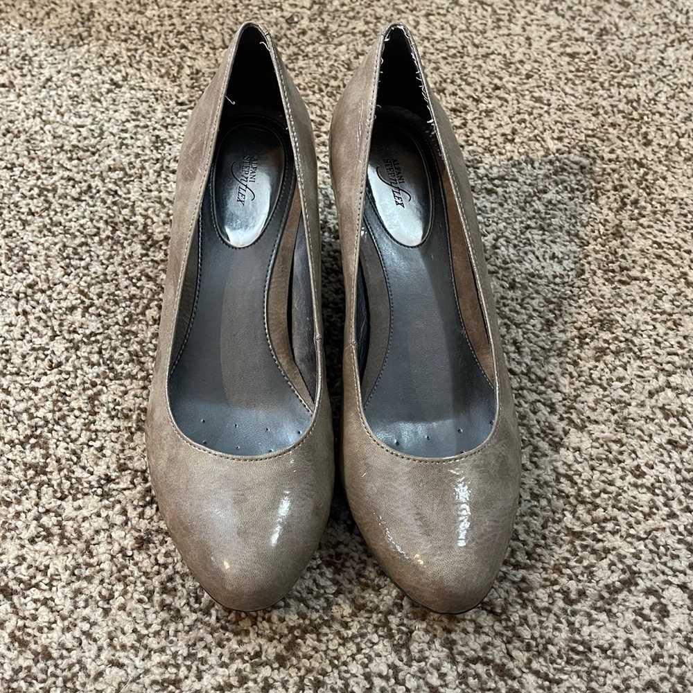 Alfani Step N Flex heels